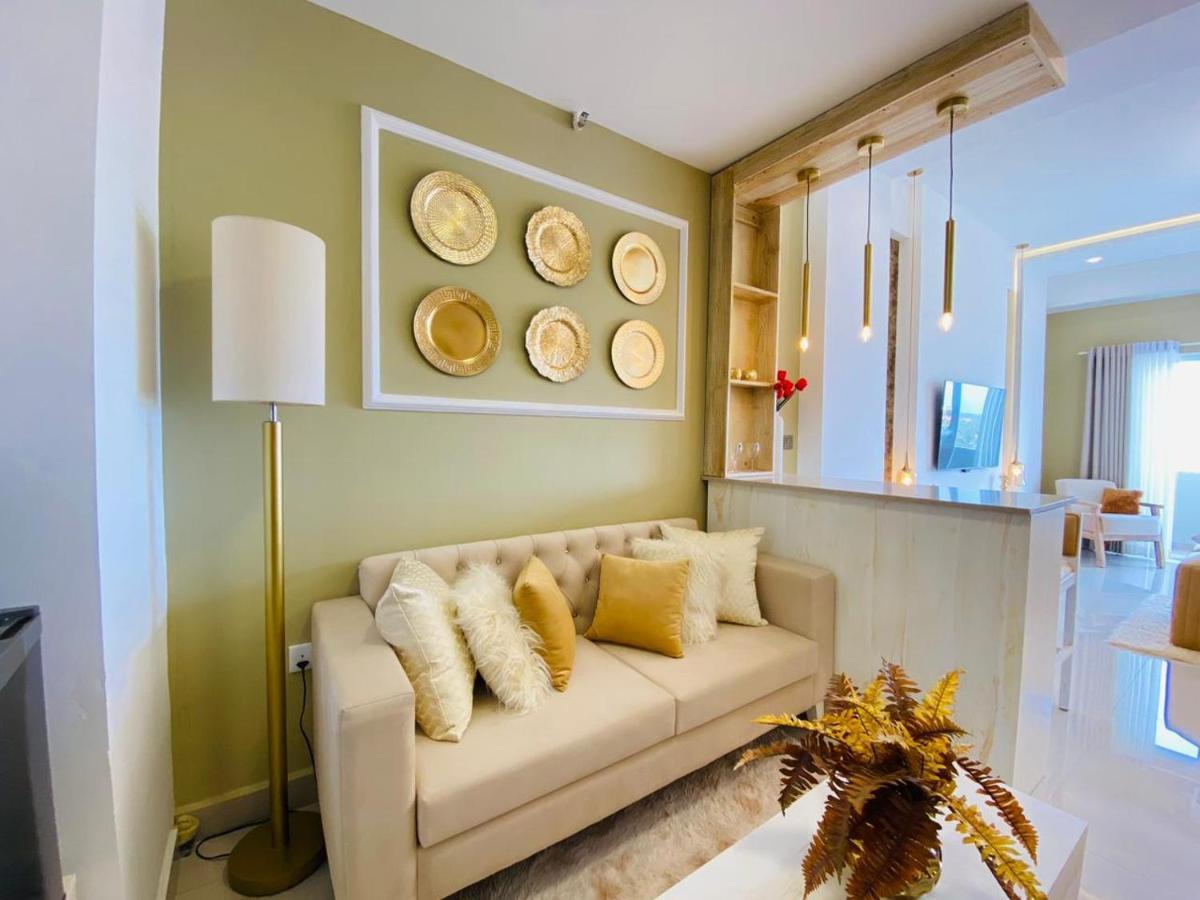 Ocean Breeze - Udaya Luxury Apartments Negombo Exteriör bild