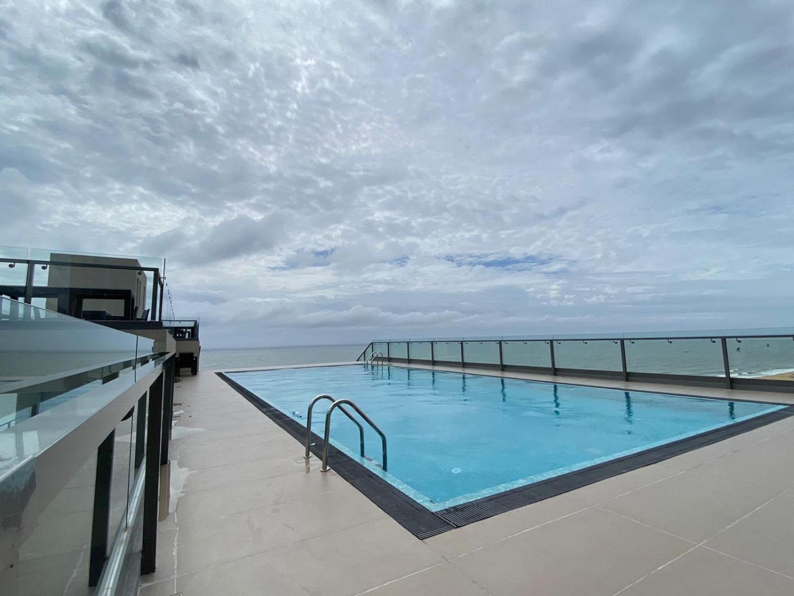 Ocean Breeze - Udaya Luxury Apartments Negombo Exteriör bild