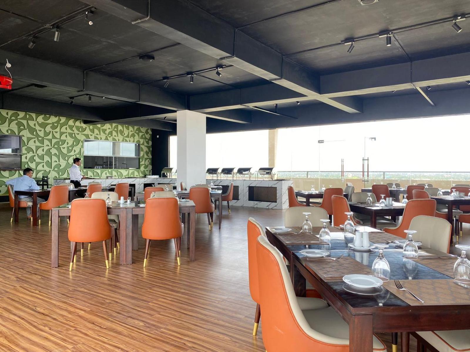 Ocean Breeze - Udaya Luxury Apartments Negombo Exteriör bild
