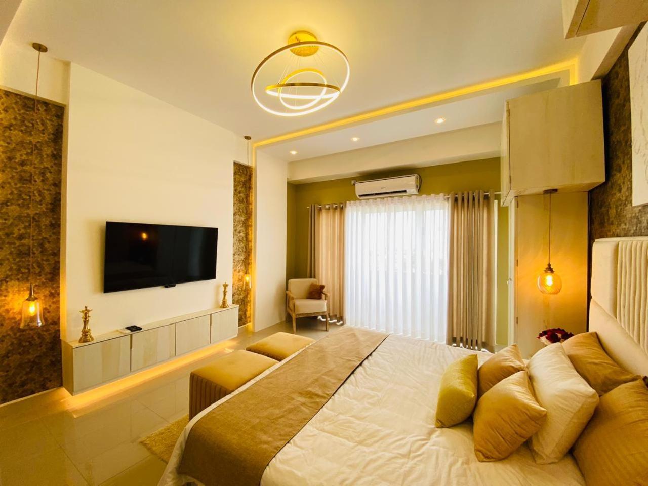 Ocean Breeze - Udaya Luxury Apartments Negombo Exteriör bild